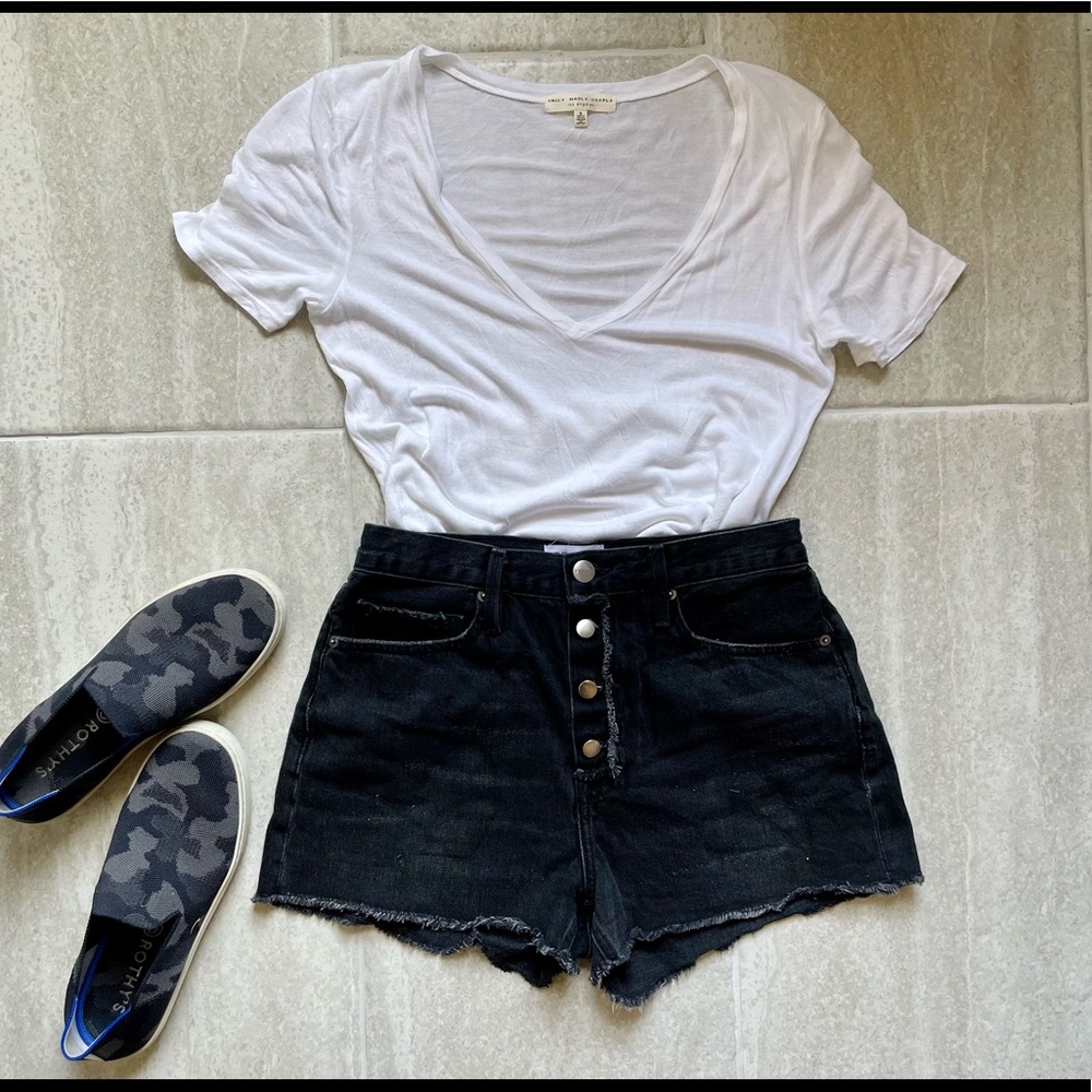 FRAME Le Vintage Black Denim High Rise Shorts | Frayed Hem | Exposed Button Fly - Picture 2 of 8